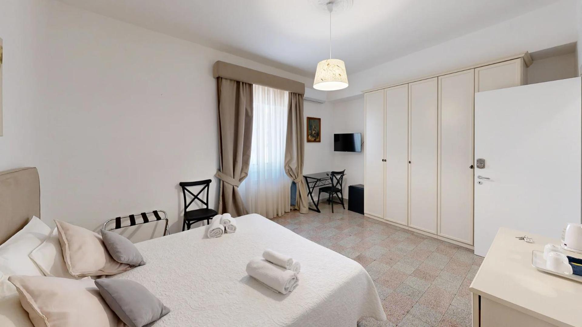 Corsomessina64 Bed & Breakfast โครโตเน ภายนอก รูปภาพ